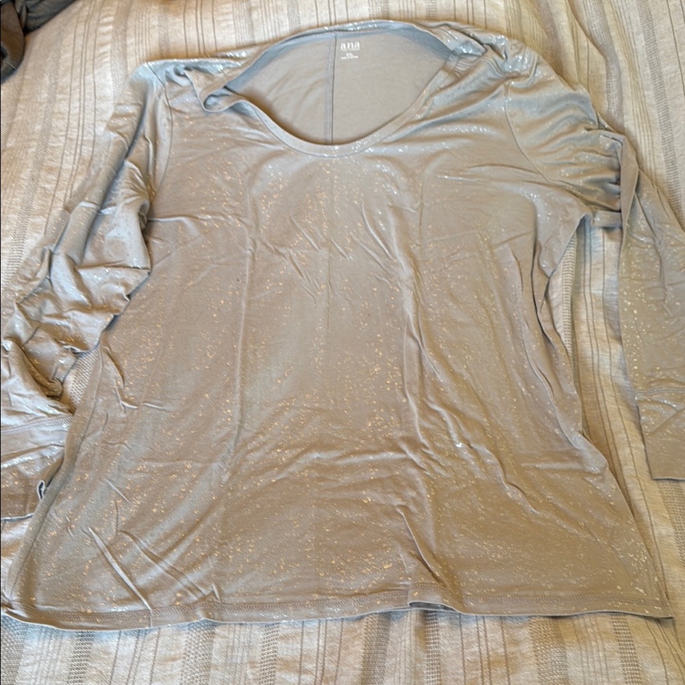 a.n.a Gray/Silver long Sleeve Relaxed Tshirt